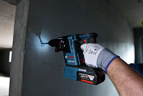 Bosch Blue GBH 18V-26 F Akku-Bohrhammer mit Staubabsaugung GDE 18V-16 | sds plus | ohne Batterien und Ladegerät - 061191000k