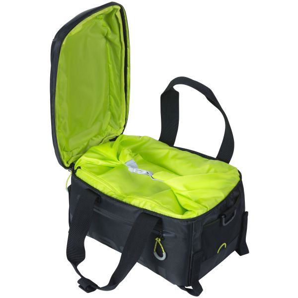 Basil Miles Trunkbag - Sportliche schwarze Gepäcktasche für Sportbegeisterte - 7L - Black Lime