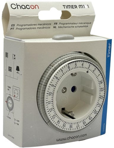 Enzo Chacon Zeitschaltuhr Tagesprogramm 15min. Quadratischer Blister 8363020