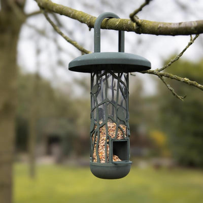 Recyceltes Saatgutsilo im Esschert-Design