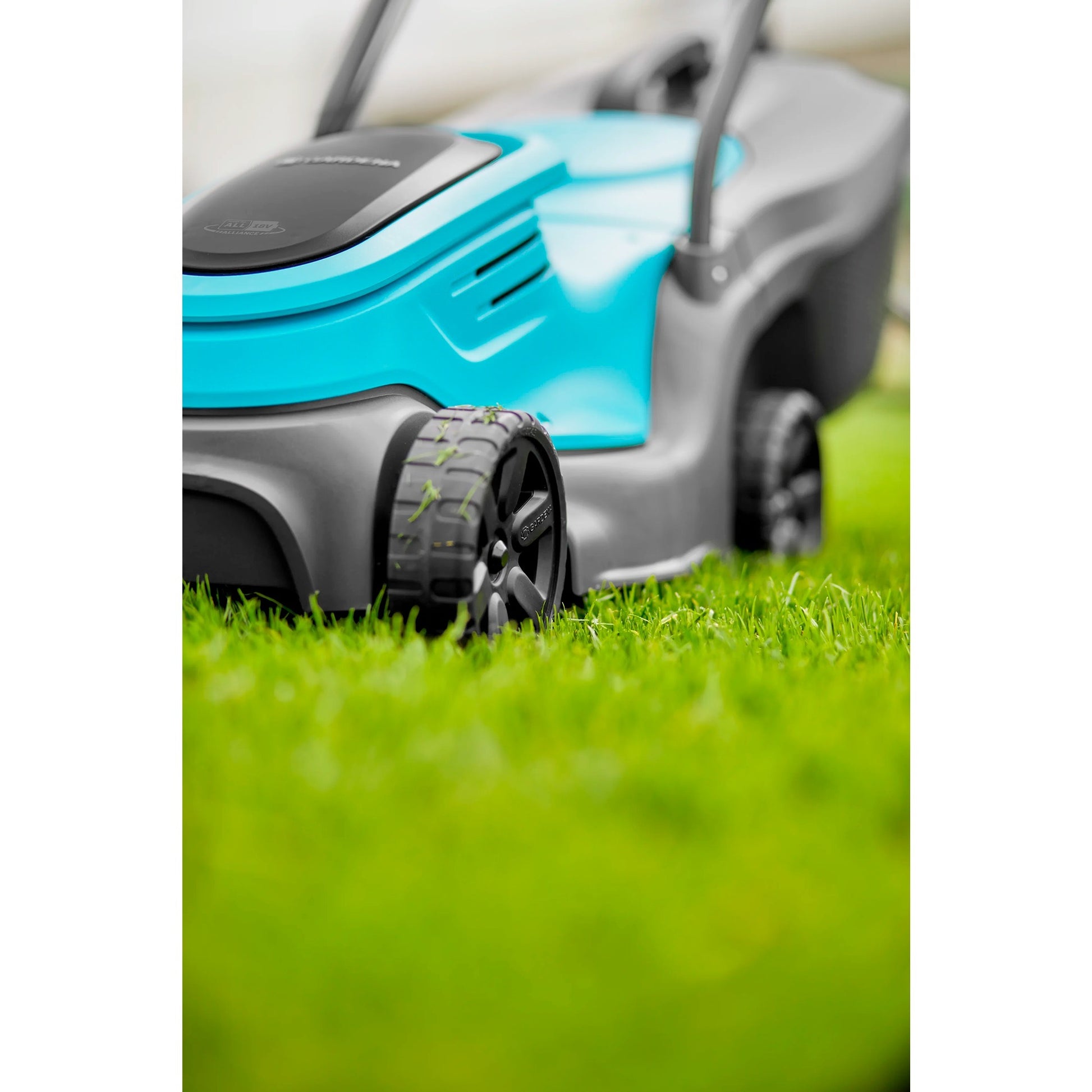 Gardena Accugrashaaier Powermax 30 18V P4A Set