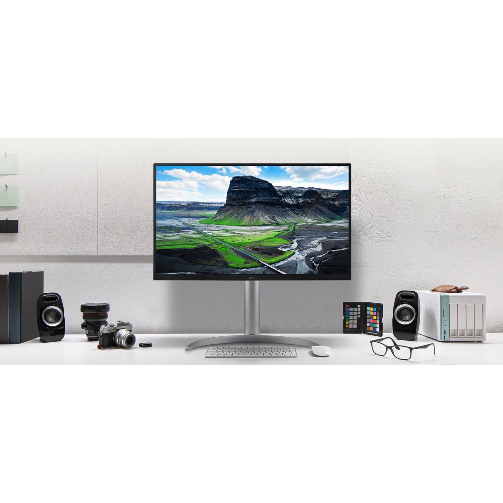 LG Ultrafine 32UQ850V-W.