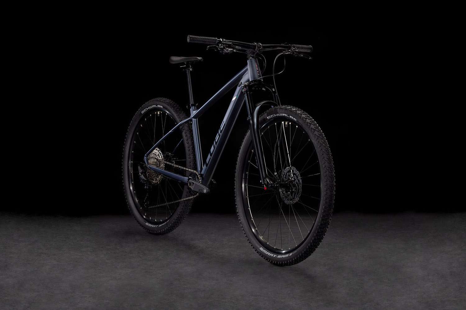 Cube Attention Pro Metallic Grey'n'Black