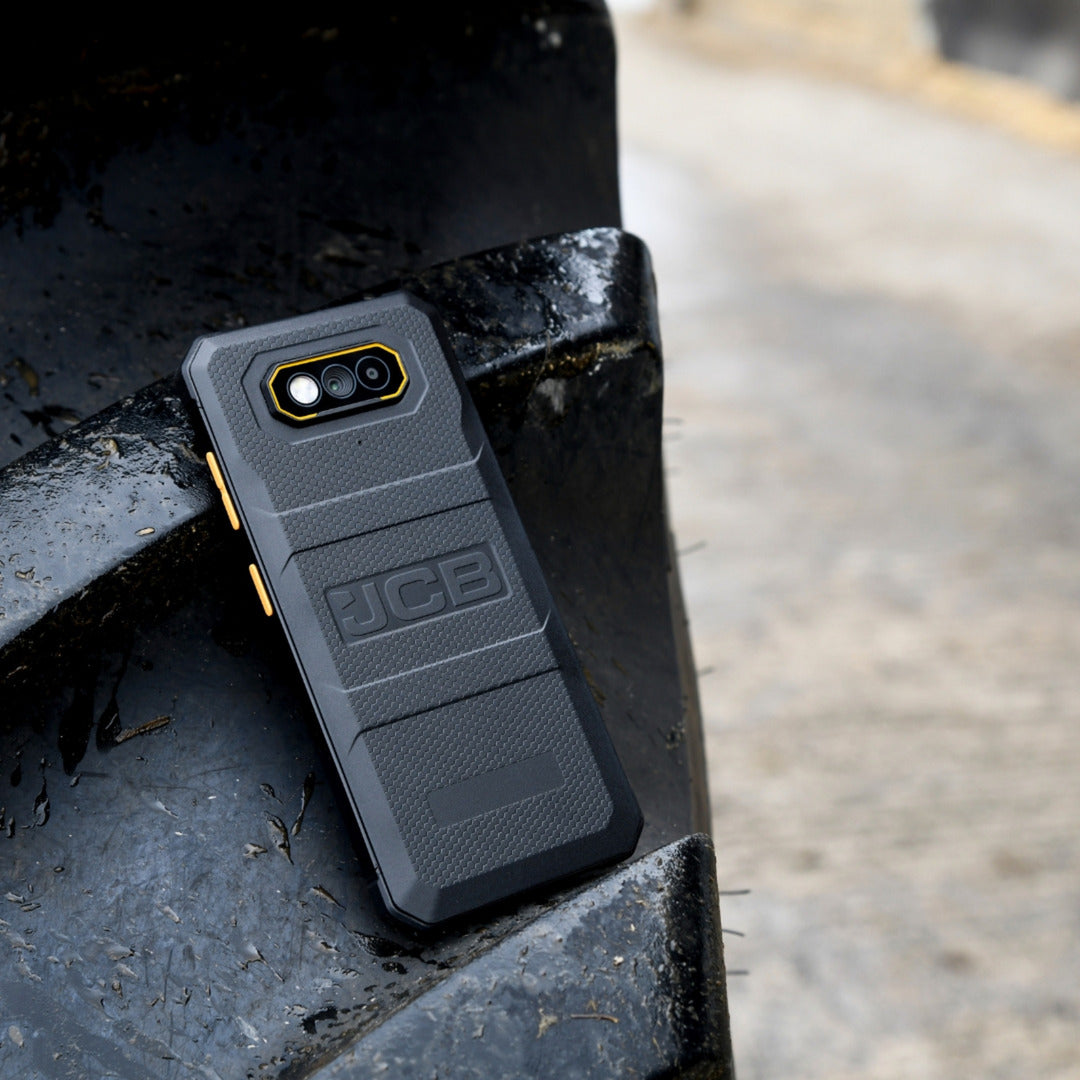 JCB Toughphone E10 (schwarz, 6,6 HD, 8 GB RAM, 64 GB ROM)