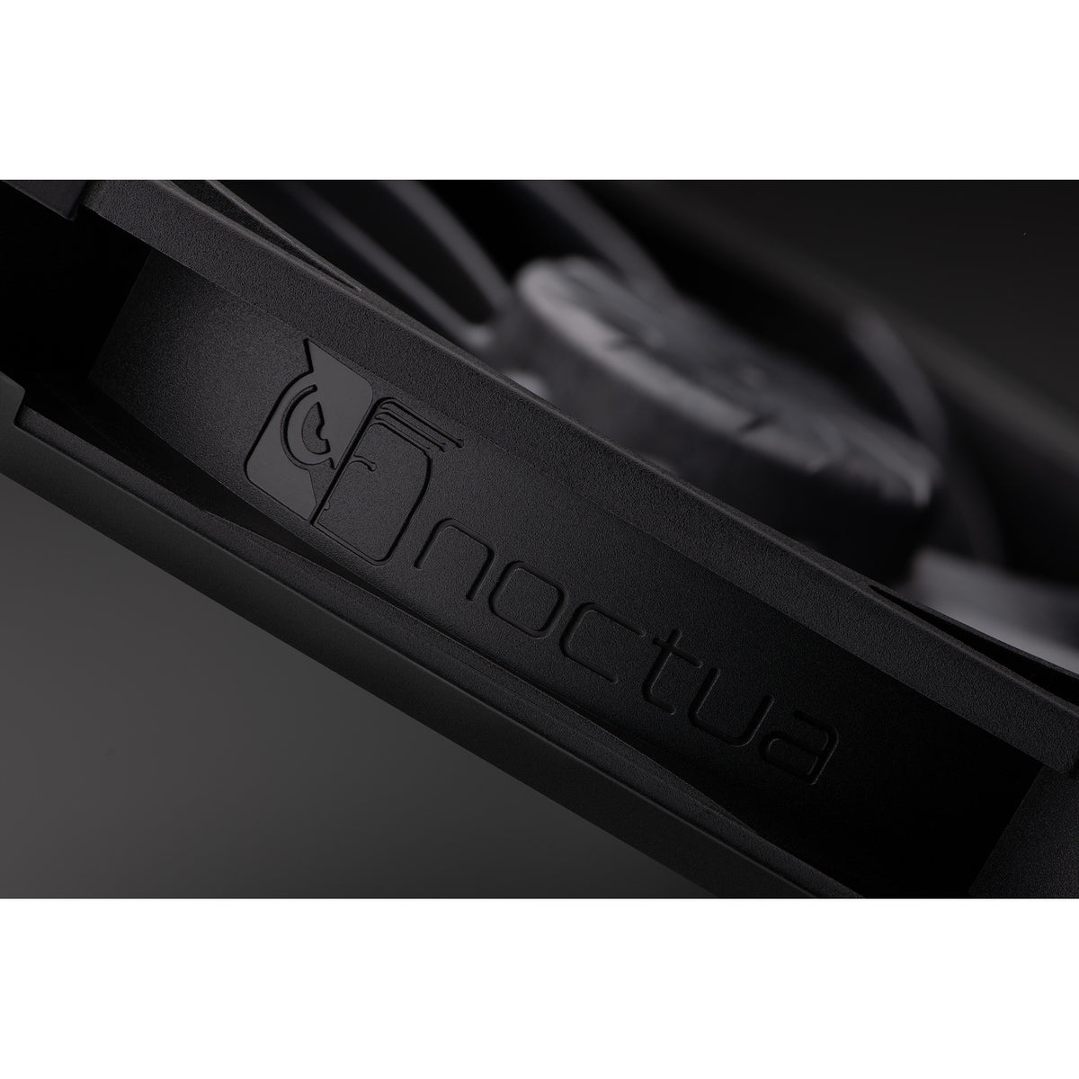Noctua nf-a14x25 g2 pwm sx2-pp chromax.black Gehäuselüfter (schwarz, 2 Stück, 140 x 140 x 25 mm)