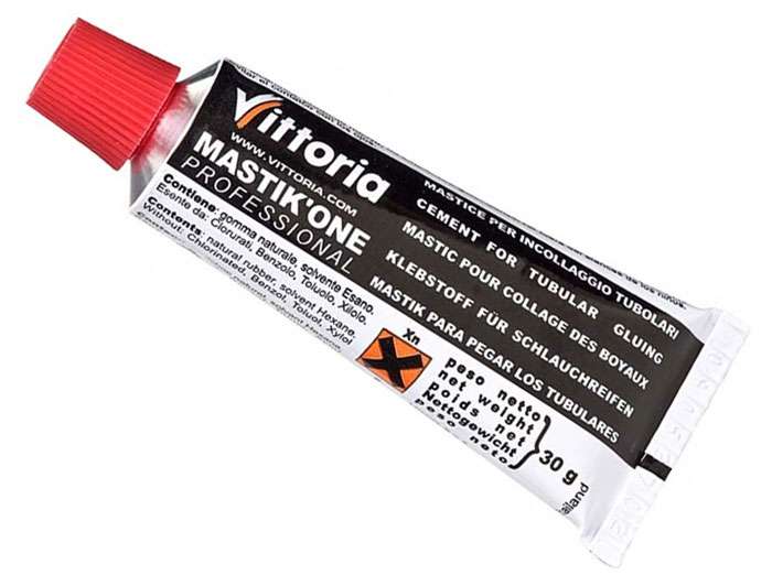 Vittoria Mastik ein professioneller Röhrenzement