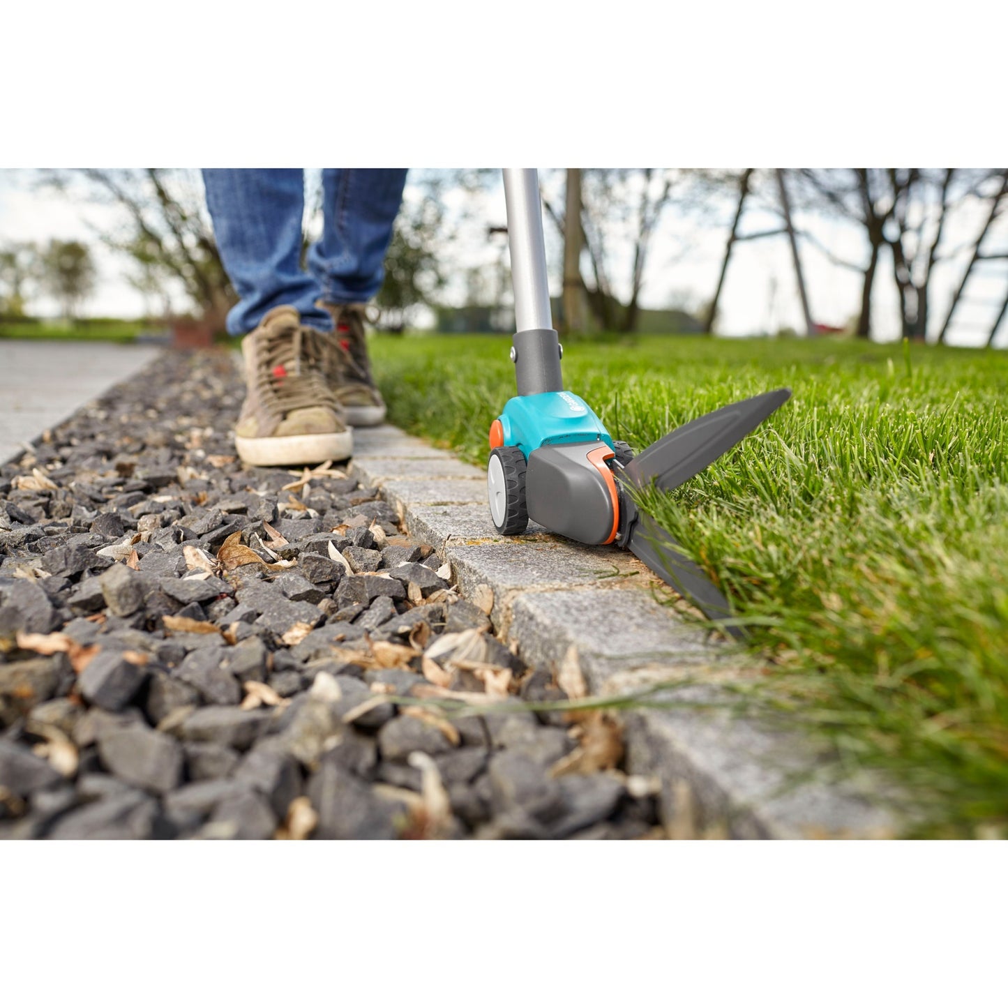 Gardena Comfort Grasschere auf Stahl
