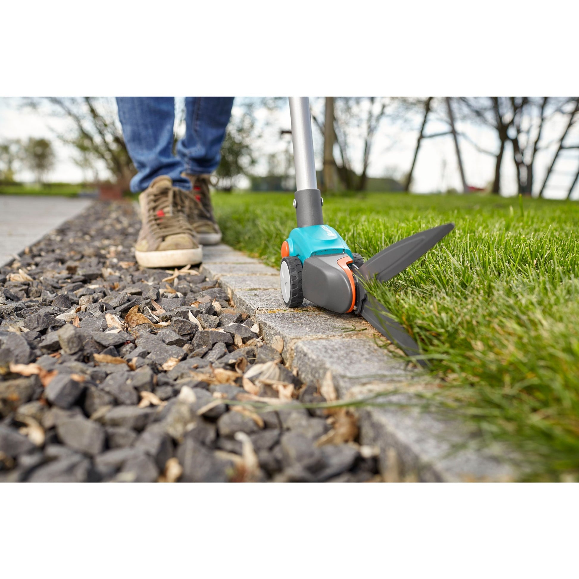 Gardena Comfort Grasschere auf Stahl