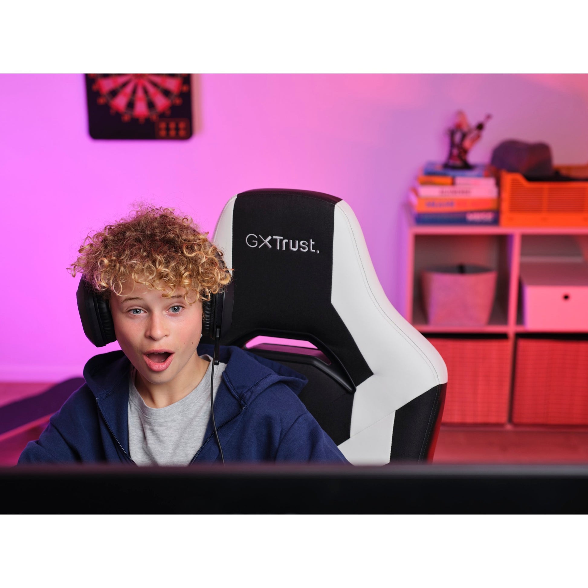 Vertrauen Sie GXT 703W Riye Gaming Chair