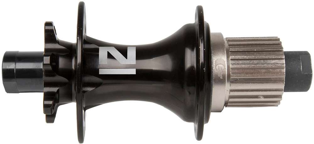 Novatec d462SB nach Hub 12mm 8-11 Kassette 32 Loch 148 mm schwarz