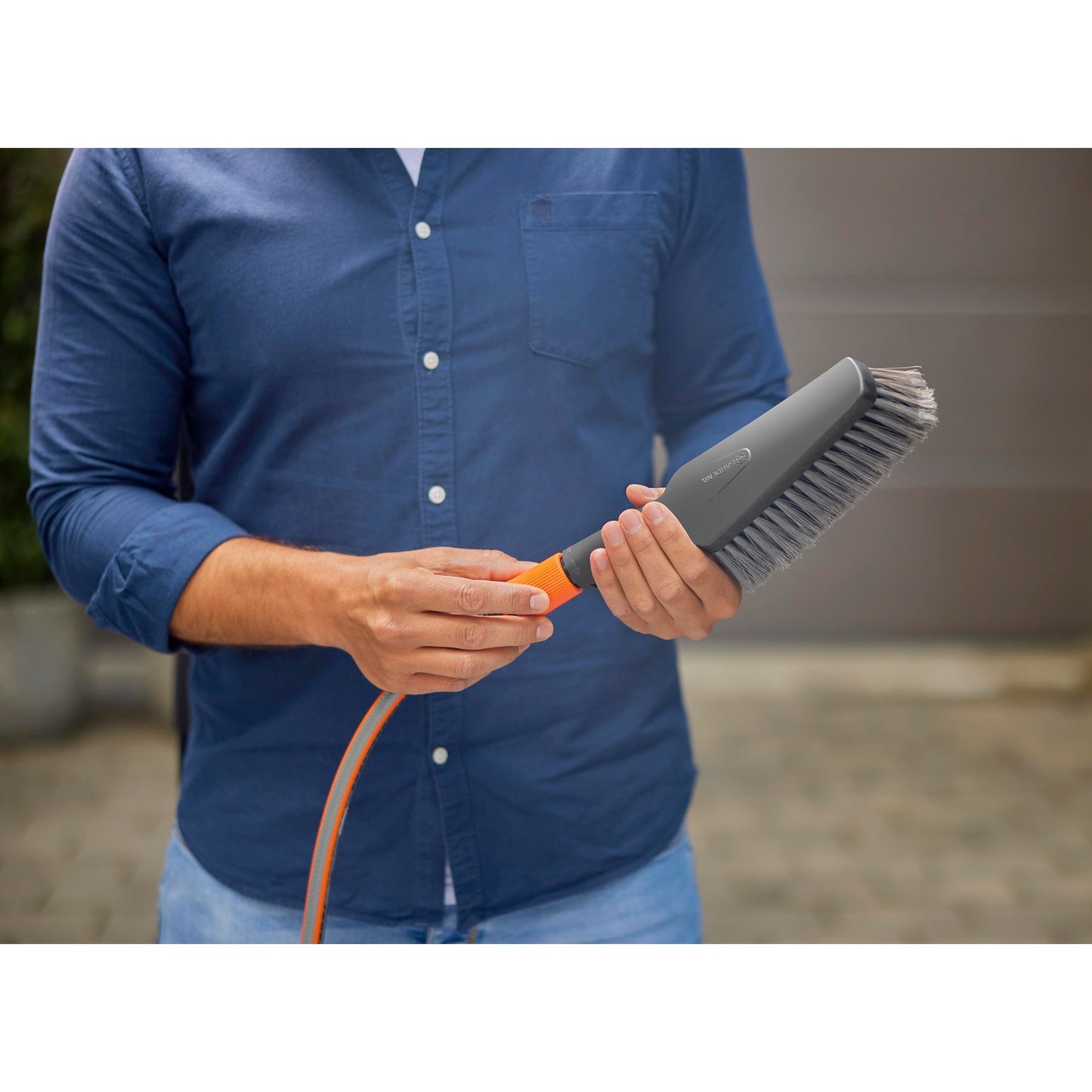 Gardena Clean System Handbrush M weich, mit Schlauchverbindung