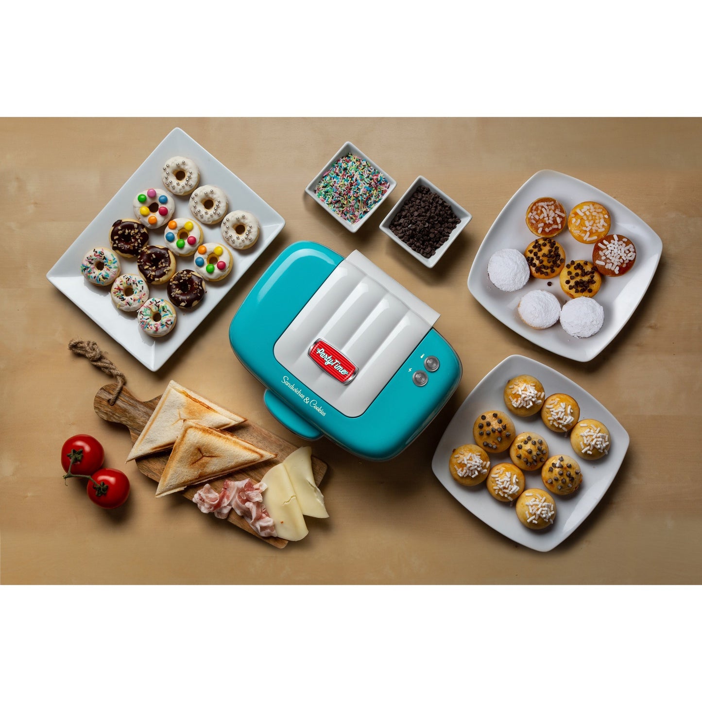 Ariete Party Time Tosti Cupcake Maker 1972 01