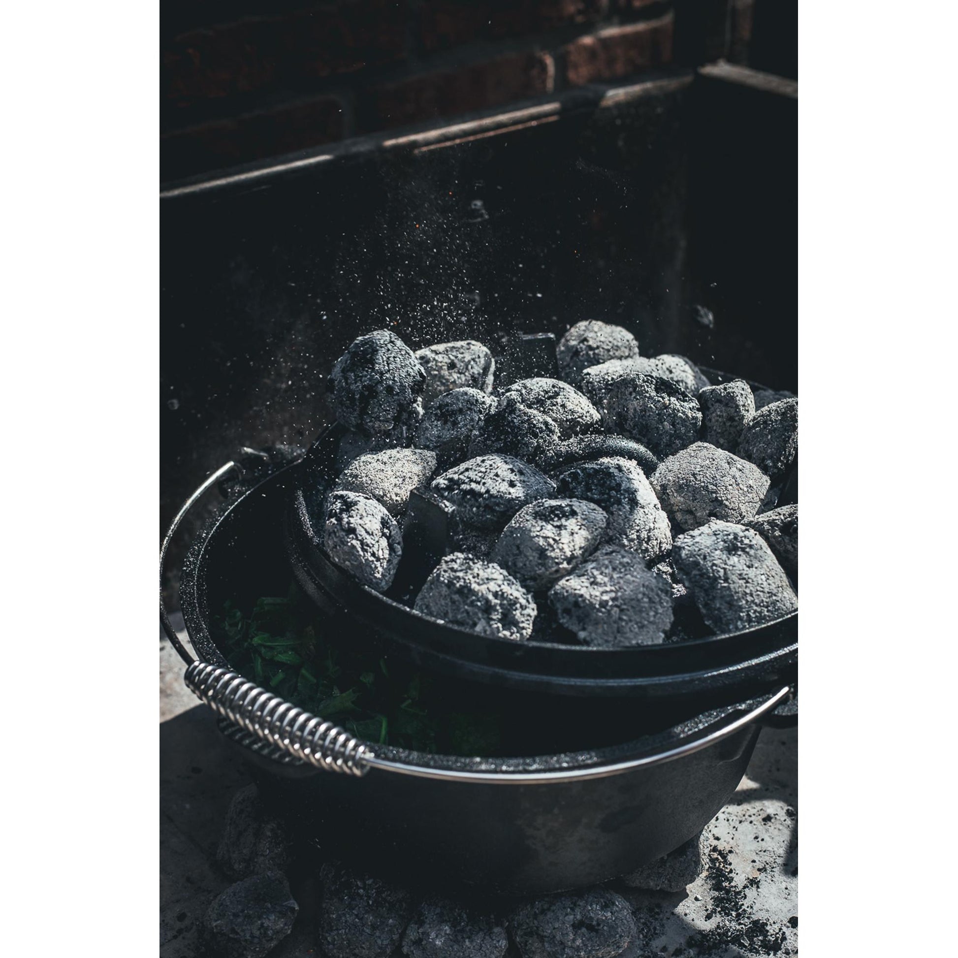The Windmill Dutch Oven 4,5 qt Kochtopf (schwarz, ø 25,5 cm | 3,8 Liter)