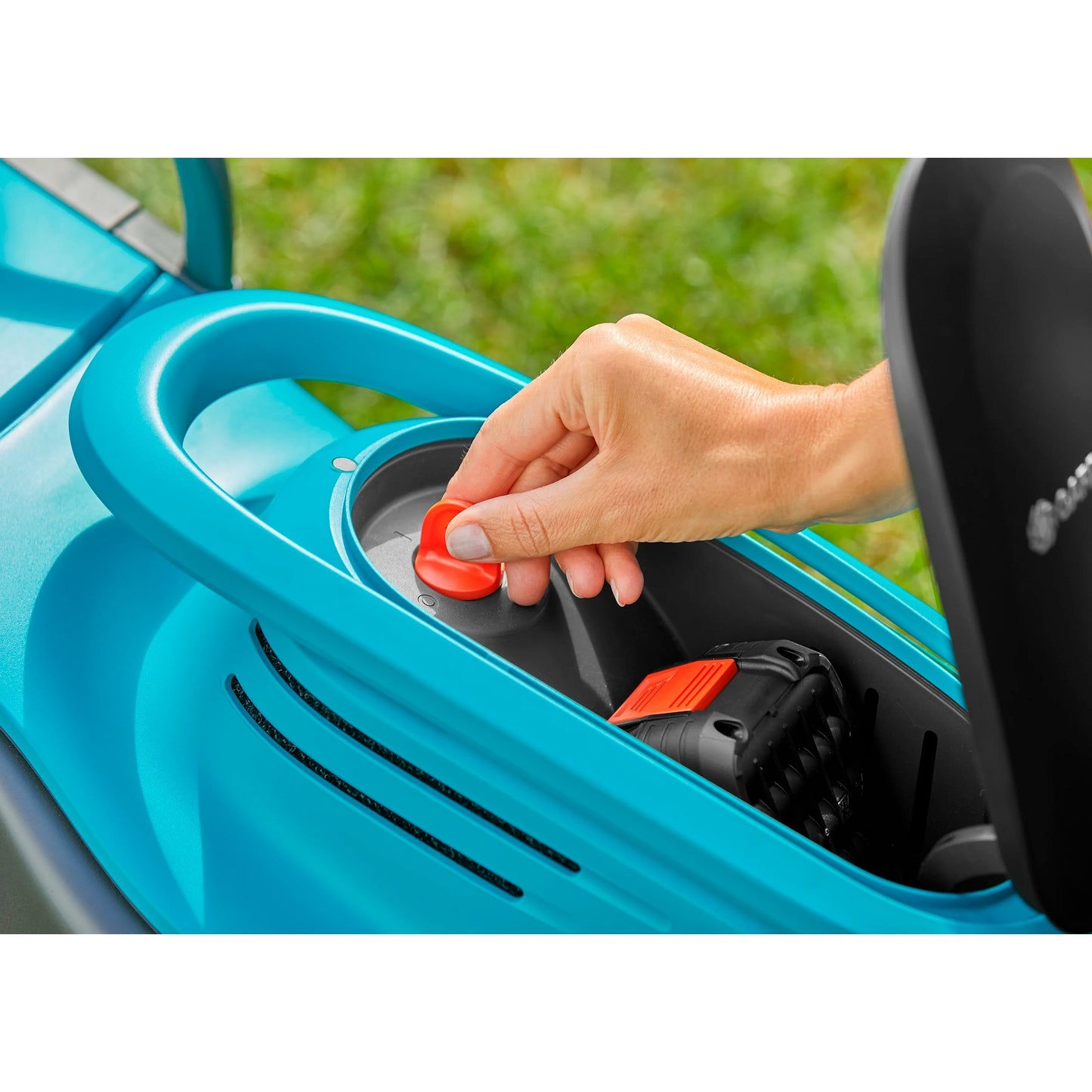 Gardena Accugrashaaier Powermax 32 18V P4A Set