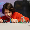LEGO 77075 Fortnite Peely und Sparkplugs Camp