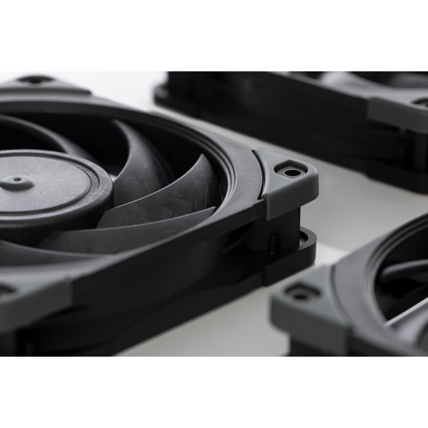 Noctua nf-a12x25 pwm chromax.black.swap