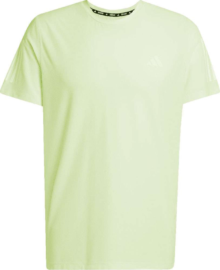 Adidas besitzt das Run-Funktionsshirt