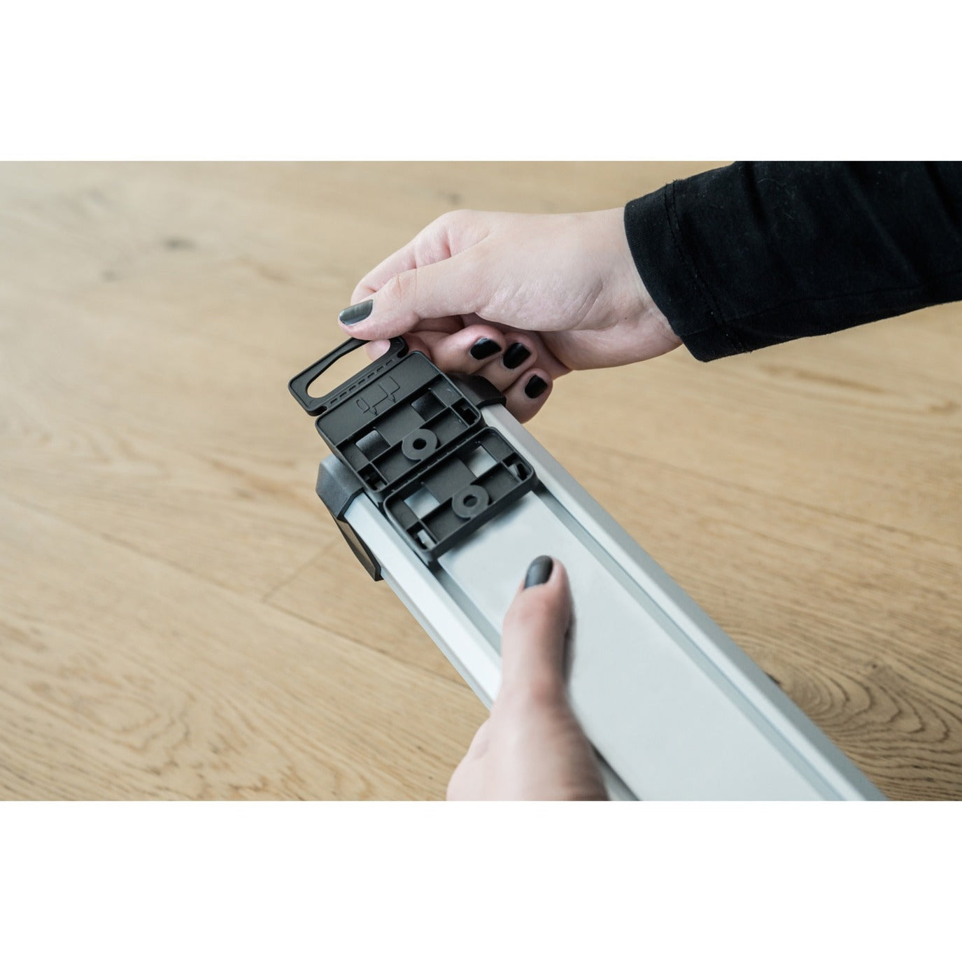 Brennenstuhl Premium-Alu-Line-Sockel 12-mal