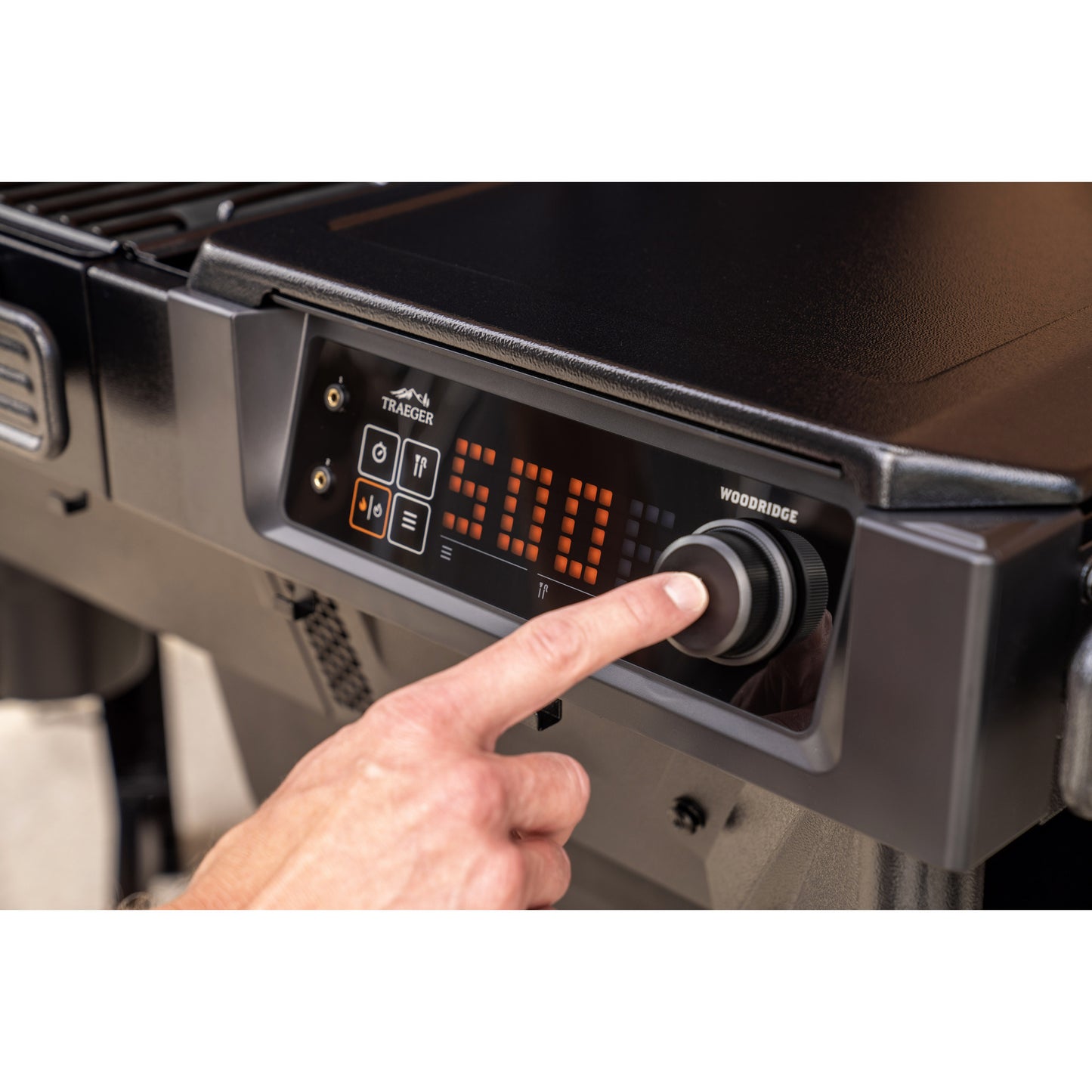 Traeger Woodridge Pelletgrill (schwarz, WLAN)