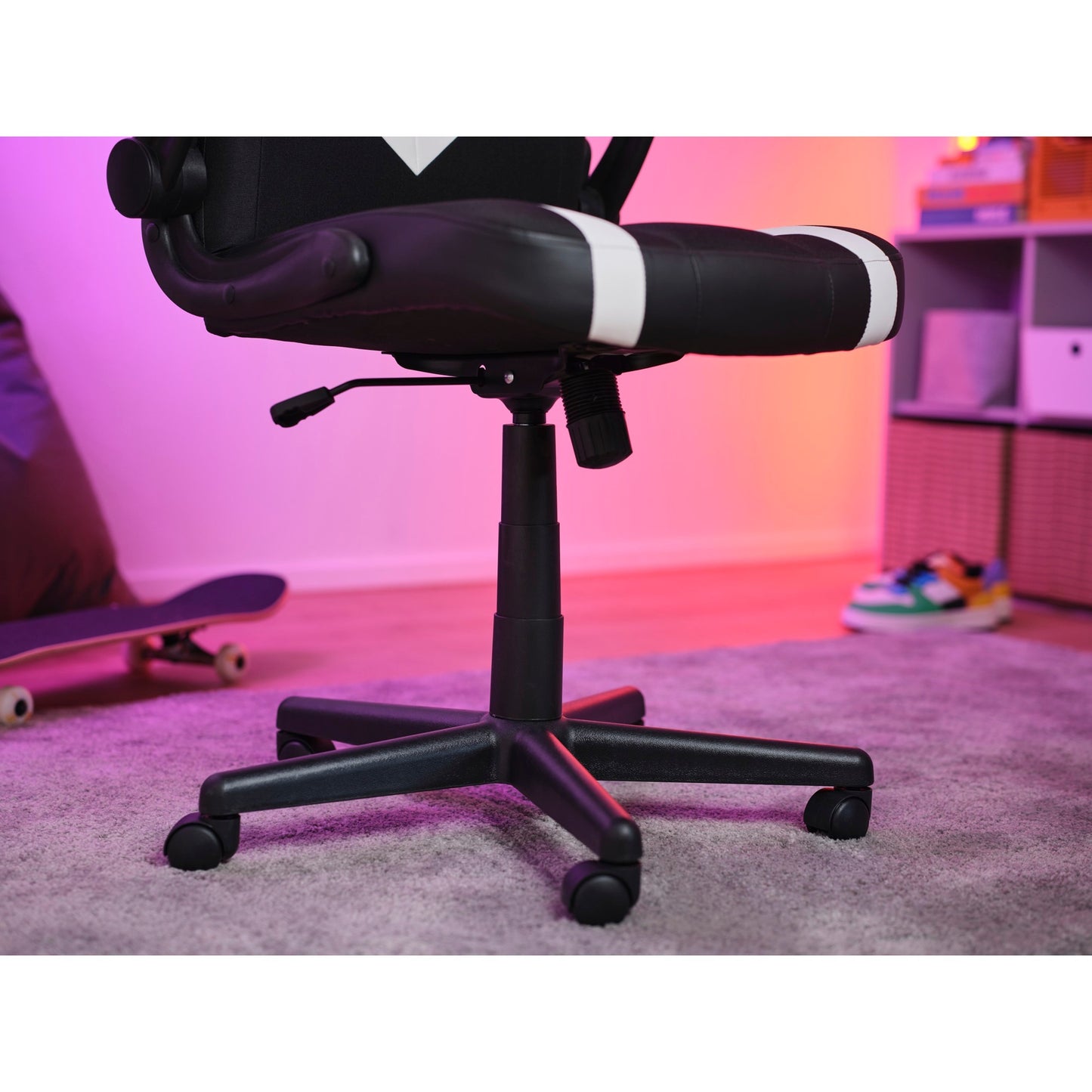 Vertrauen Sie GXT 703W Riye Gaming Chair
