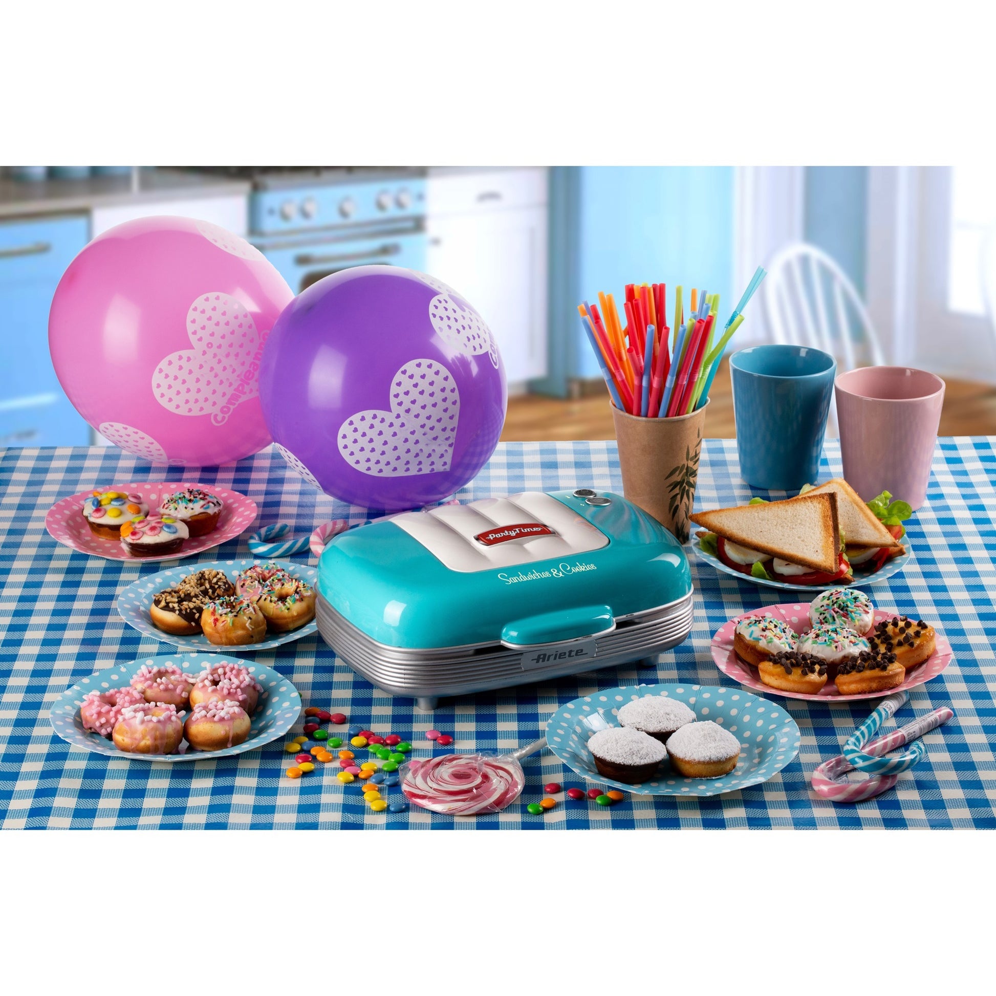 Ariete Party Time Tosti Cupcake Maker 1972 01