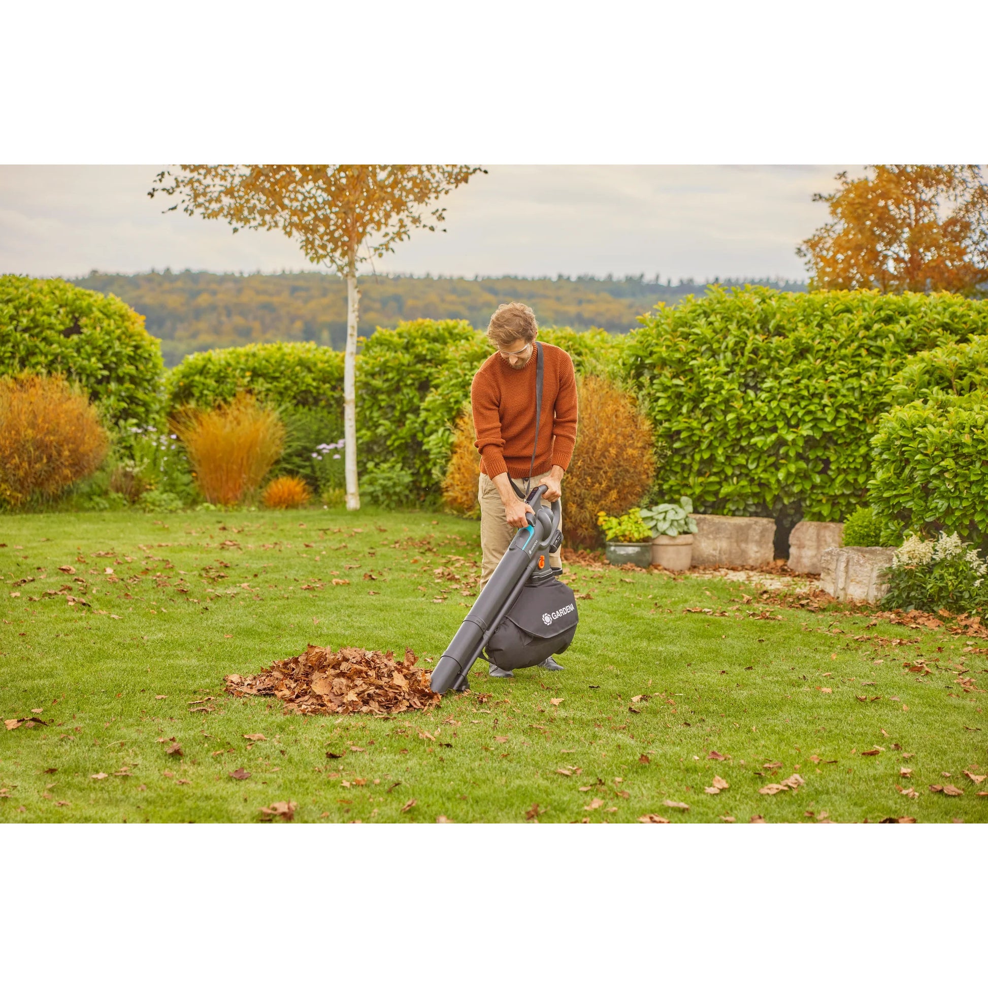 Gardena Akku-Laubbläser PowerJet 18V P4A Set