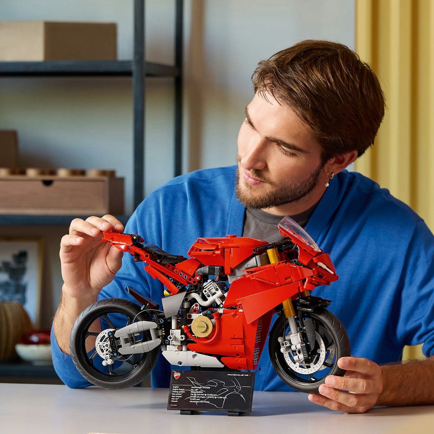 Lego Lego Technic 42202 Panigale V4 S Motor