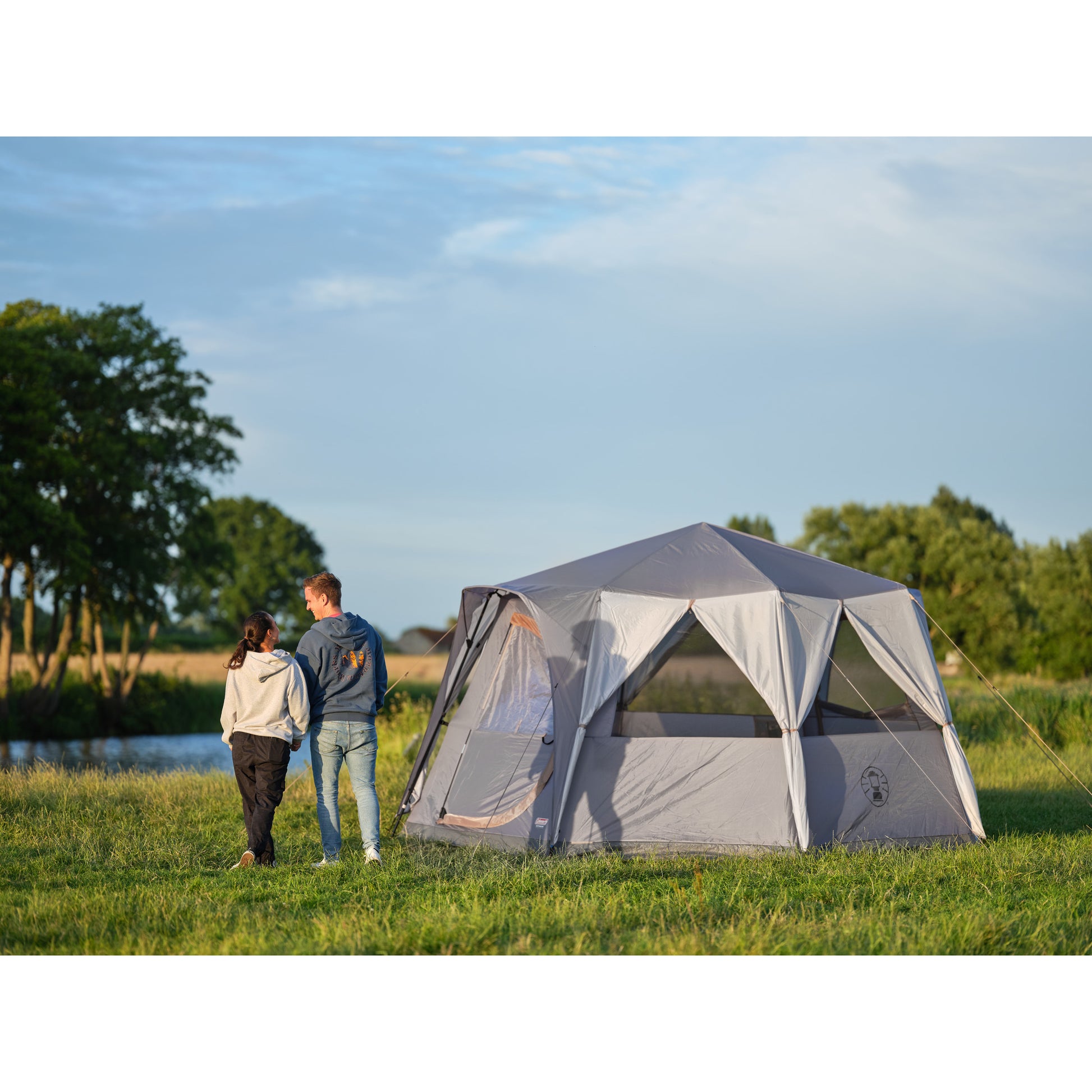 Coleman Octagon 8 Zelt (grau)