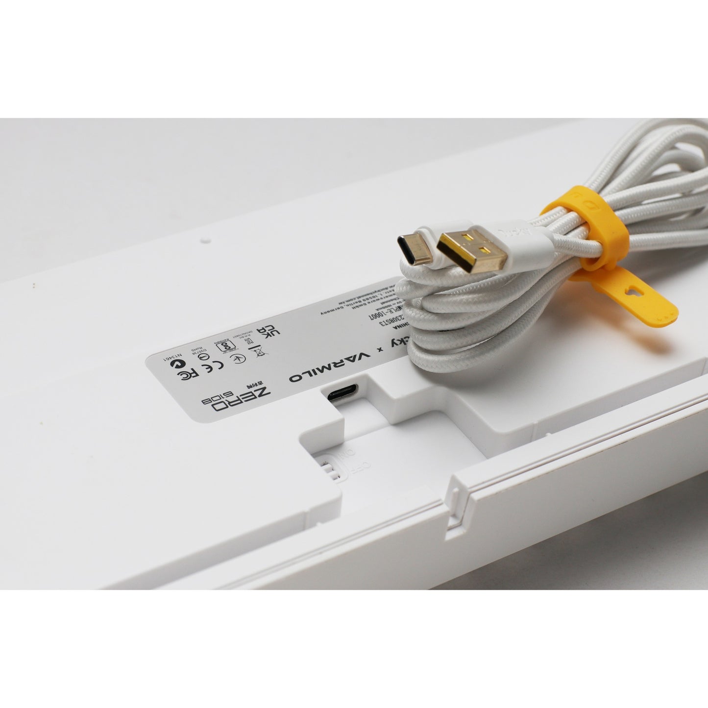 Ducky Zero 6108 reines Weiß