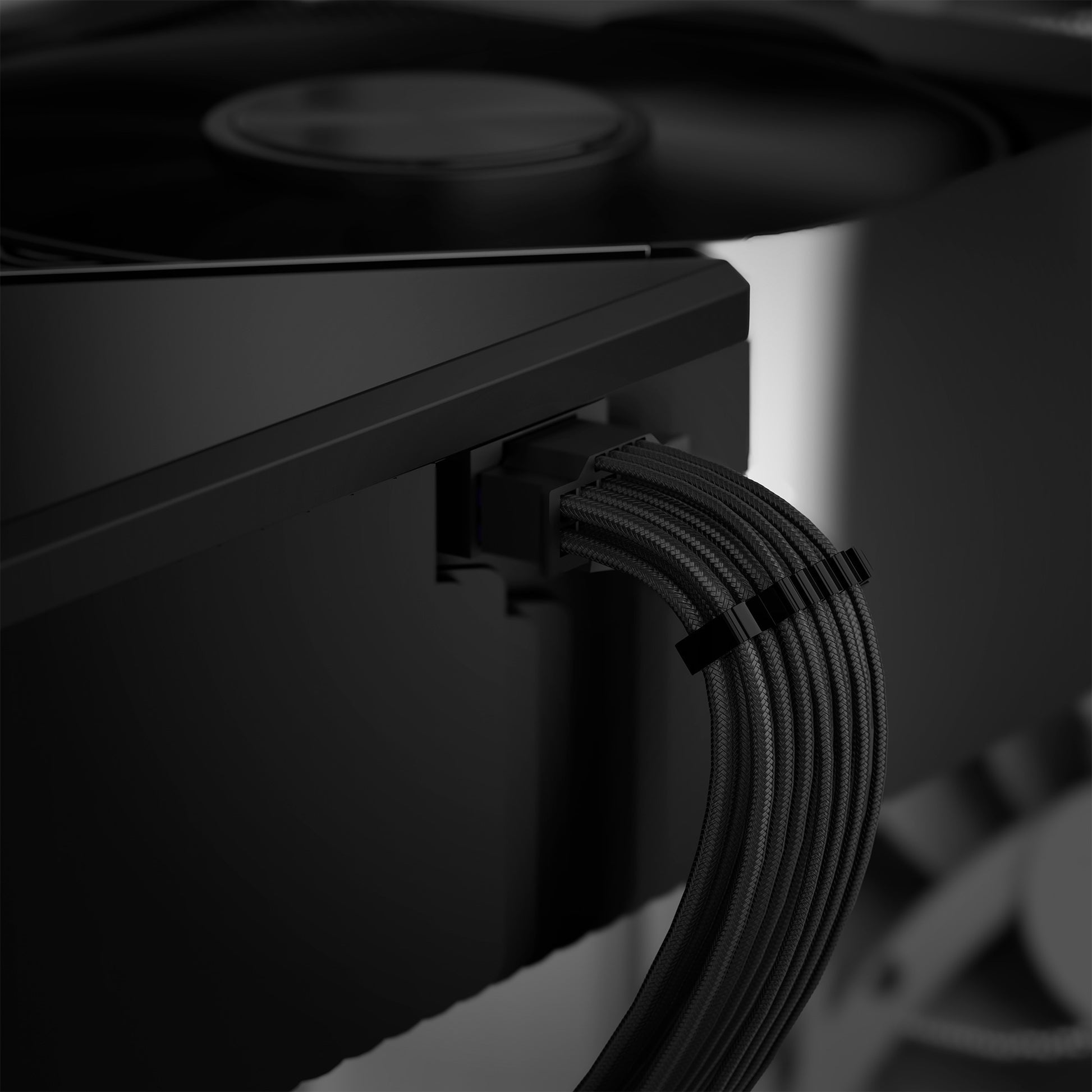 NZXT C750 Gold Core Modulares 750-Watt-Netzteil (Schwarz, 1x 12V-2x6, 2x PCIe)