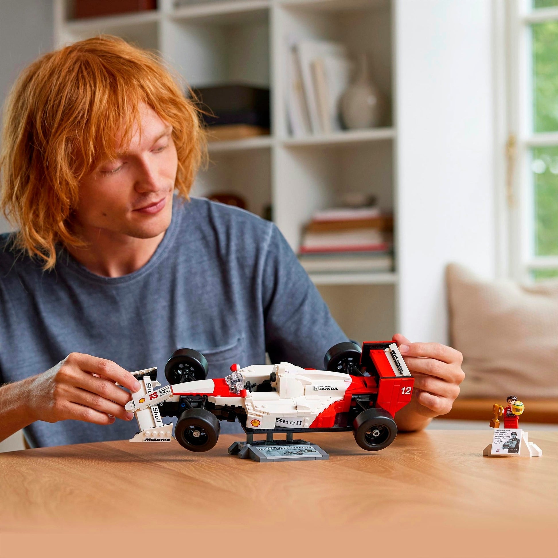 Lego Lego Icons 10330 McLaren MP4 4 und Ayrton Senna