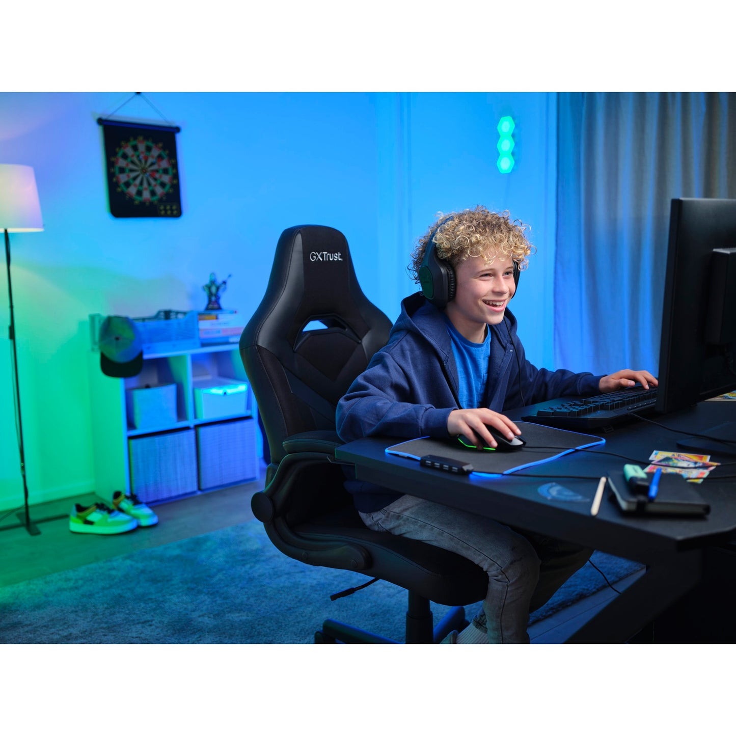 Vertrauen Sie GXT 703 Riye Gaming Chair