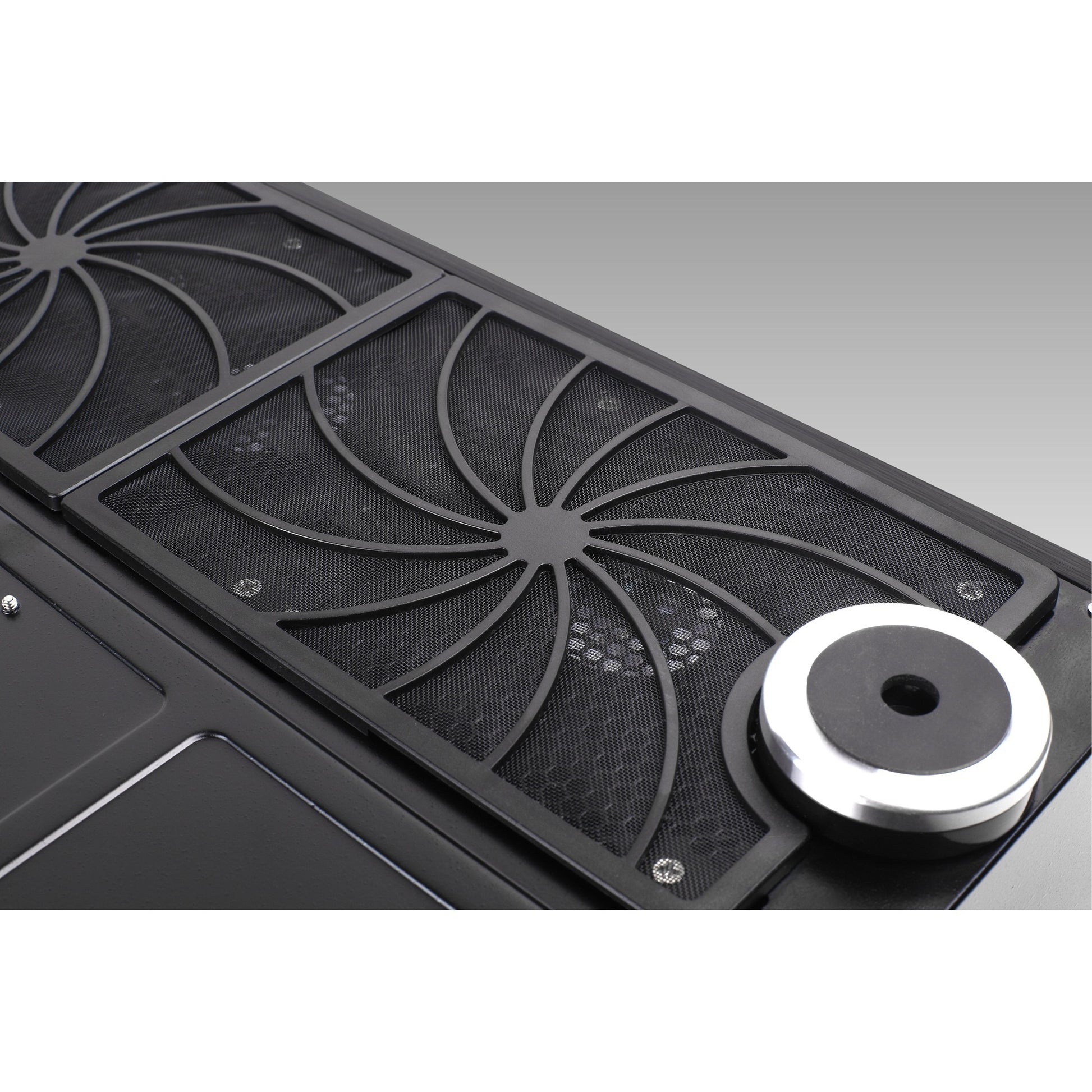 Silverstone Grandia GD07B