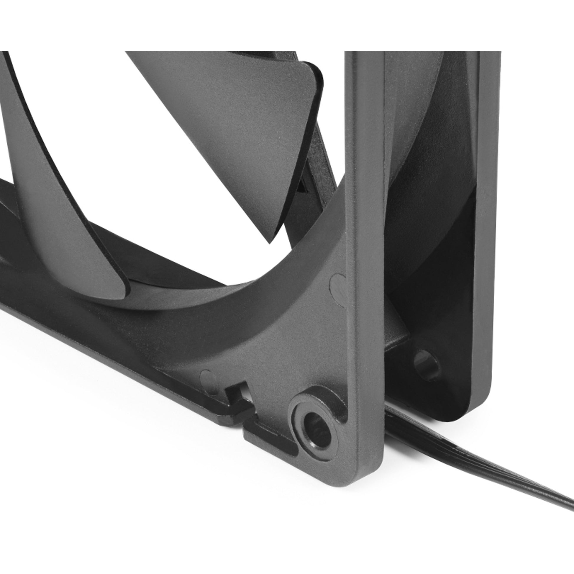 Alphacool Core 140 mm Lüfter, PWM, 2500 U/min, Gehäuselüfter (schwarz, 140 x 140 x 25 mm)