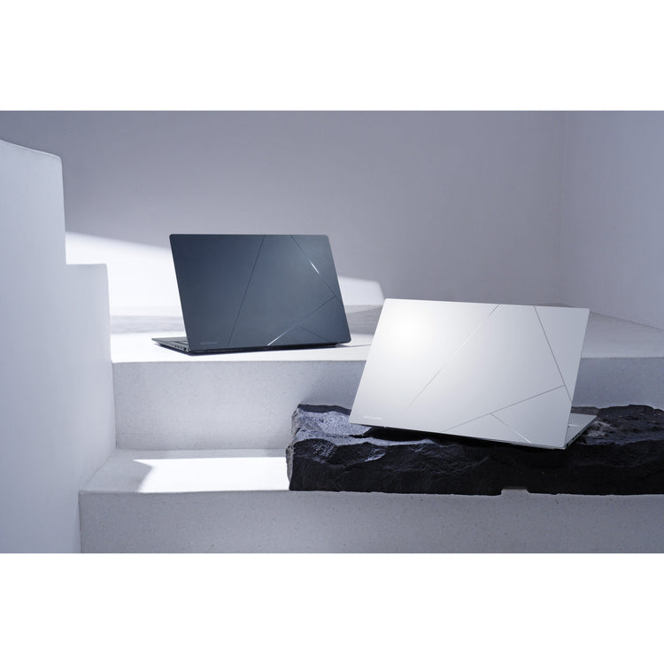 Asus ZenBook 14 OLED UX3405ca-qlnad7w 14 Laptop (blau | Core Ultra 9 285h | Arc 140t | 32 GB | 1 TB SSD)