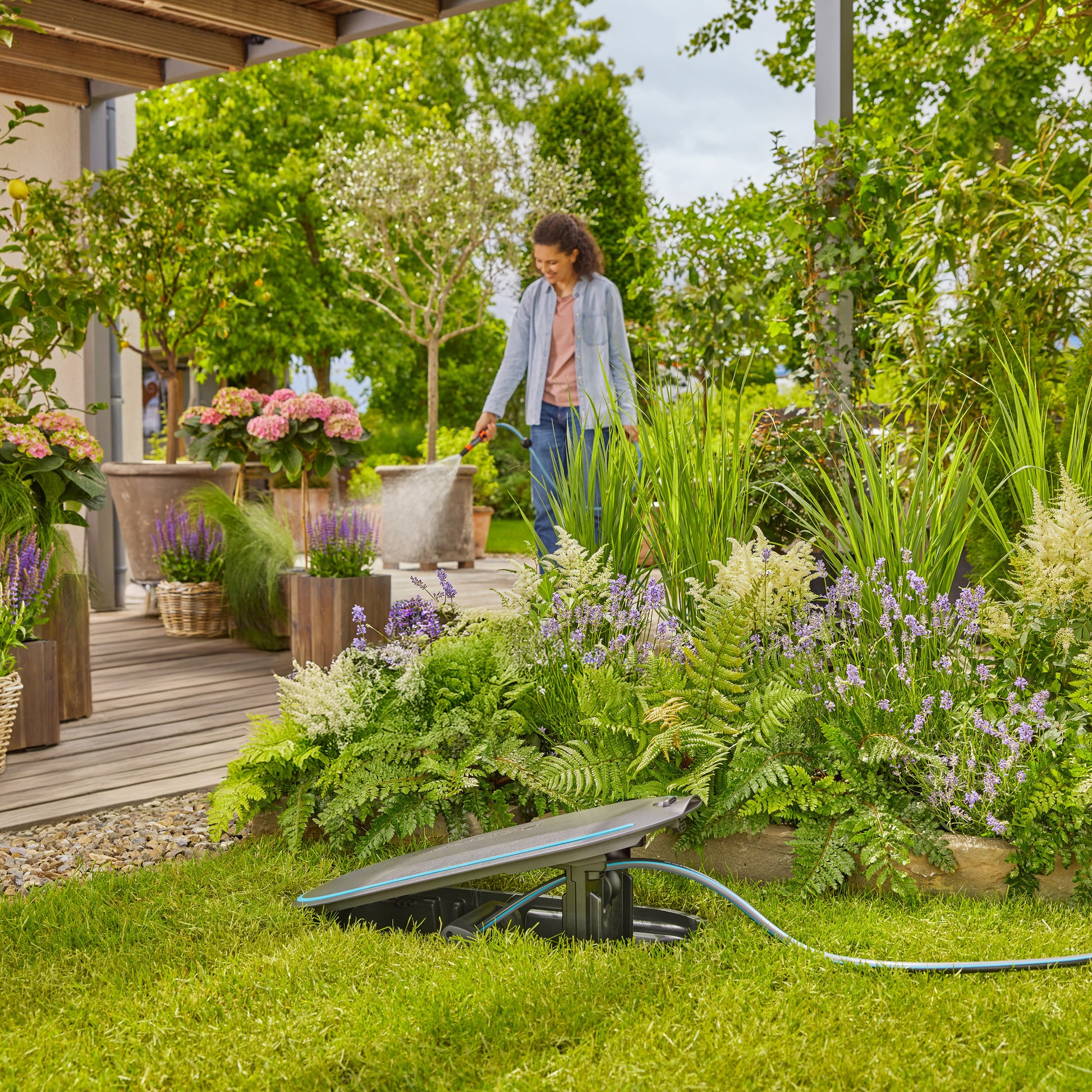 Gardena Undercover Schlauchbox Rollup m, 20 Meter Schlauchtrommel (schwarz türkis)