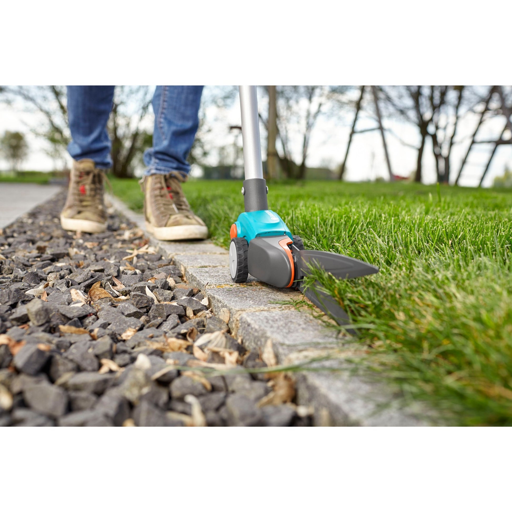 Gardena Comfort Grasschere auf Stahl