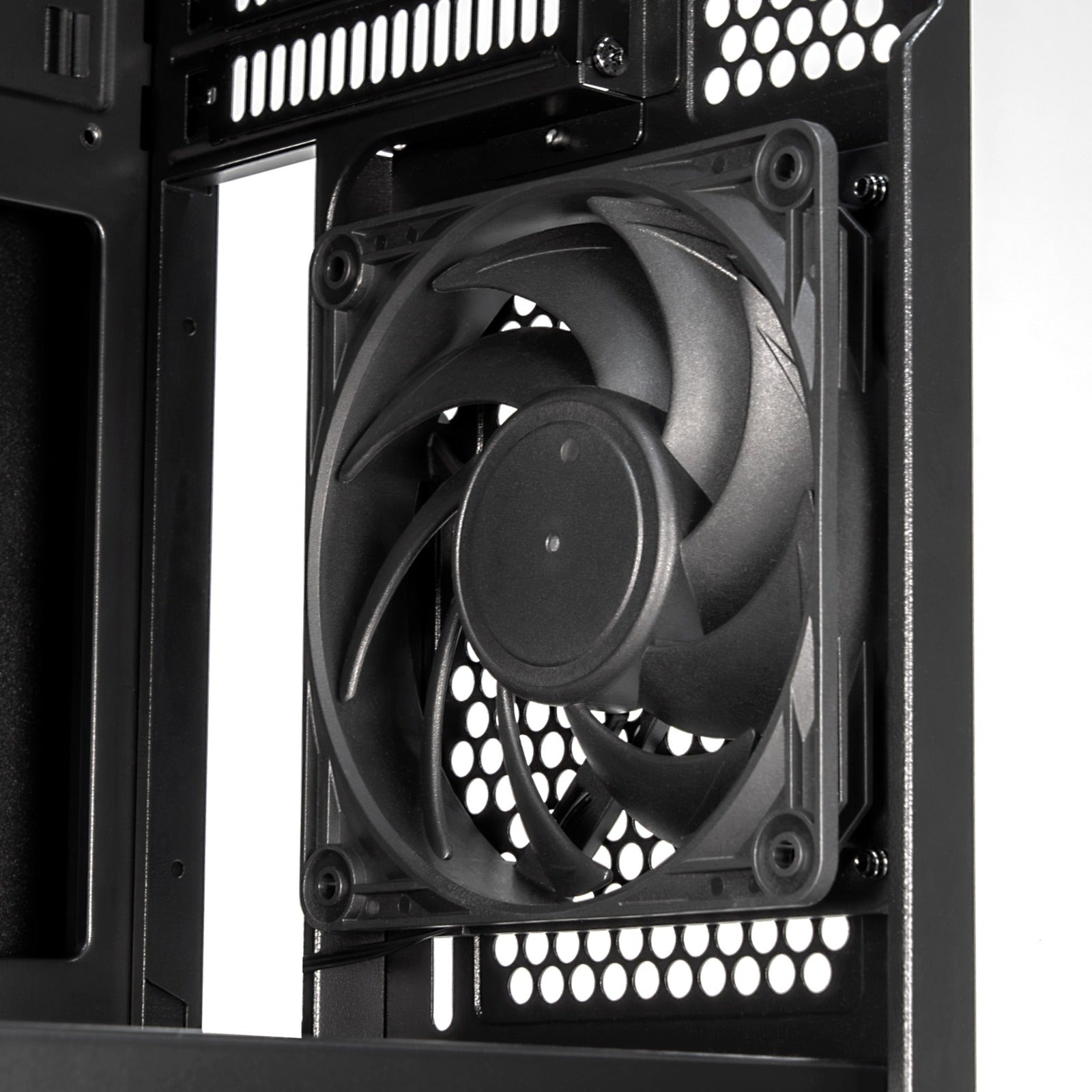 Silverstone CS382