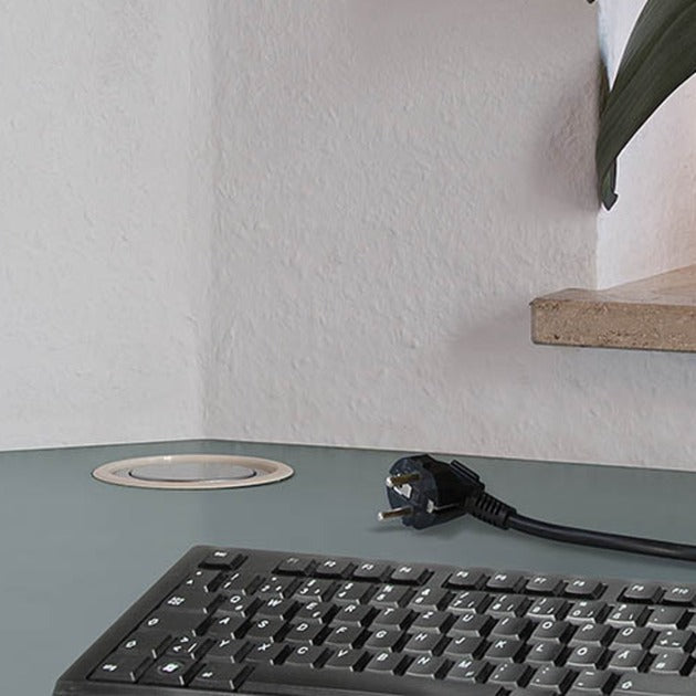 Brennenstuhl Tower befreien diese Box mit USB