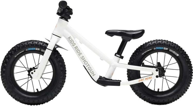 Kinder fahren Shotgun Dirt Hero Laufrad 12