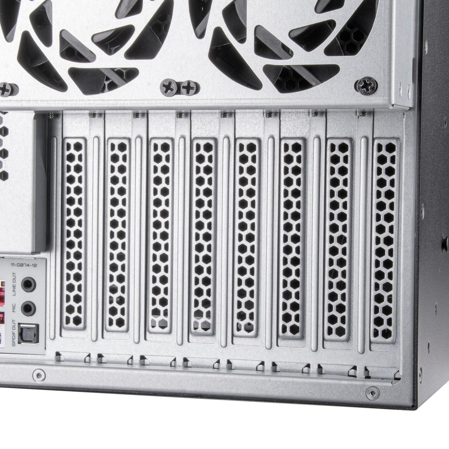 Silverstone RM52