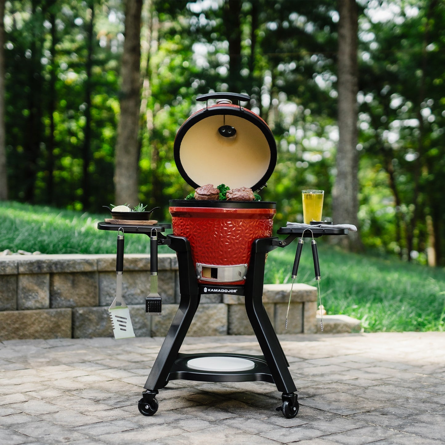Kamado Joe Joe Jr-Kar mit Seitentischen