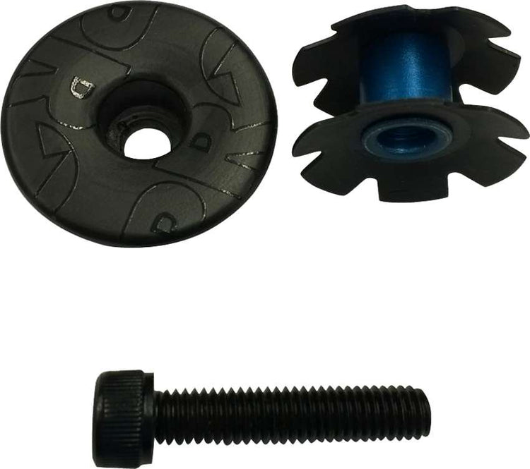 Pro Steuersatzkappe aus Carbon