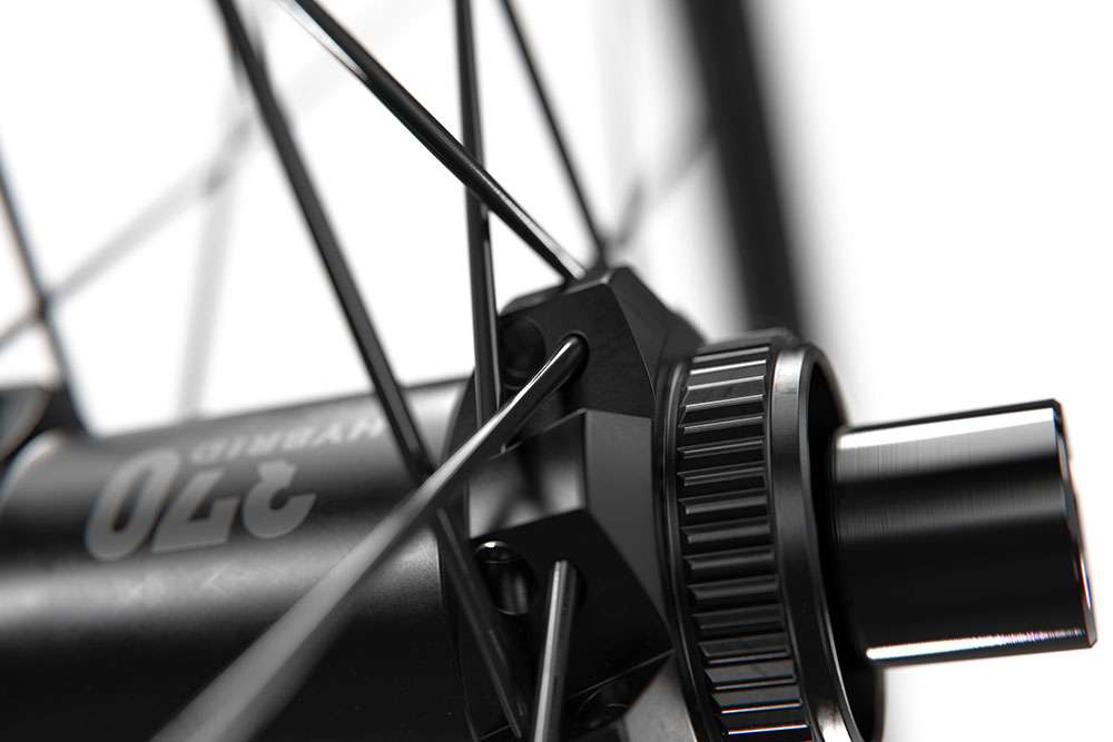 DT Swiss HU 1900 Spline® 29 25 mm CL Boost Vorderrad