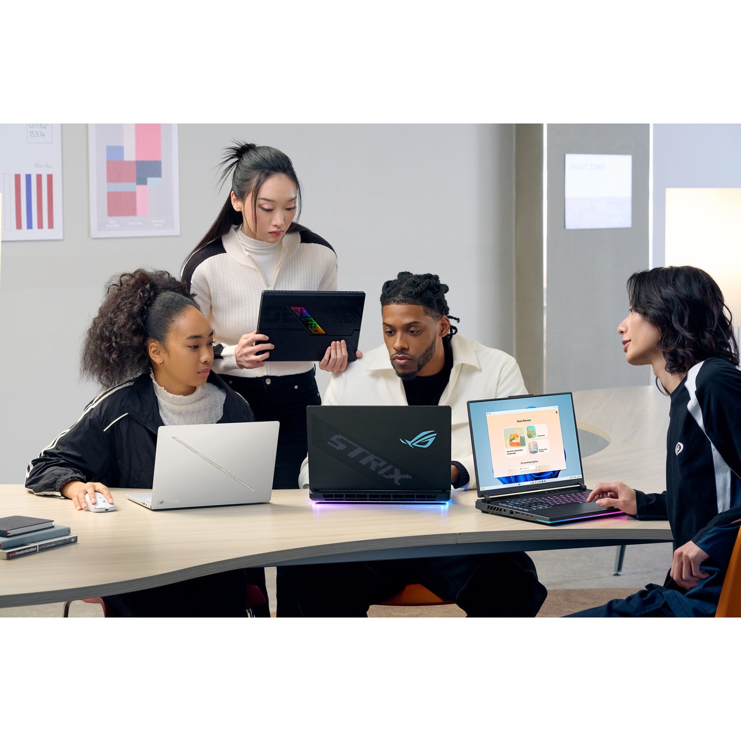 Asus Rog Zephyrus G14 Ga403um-QS024W 14 Copilot+ Gaming-Laptop (Weiß | Ryzen 9 270 | RTX 5060 | 16 GB | 1 TB SSD | OLED)