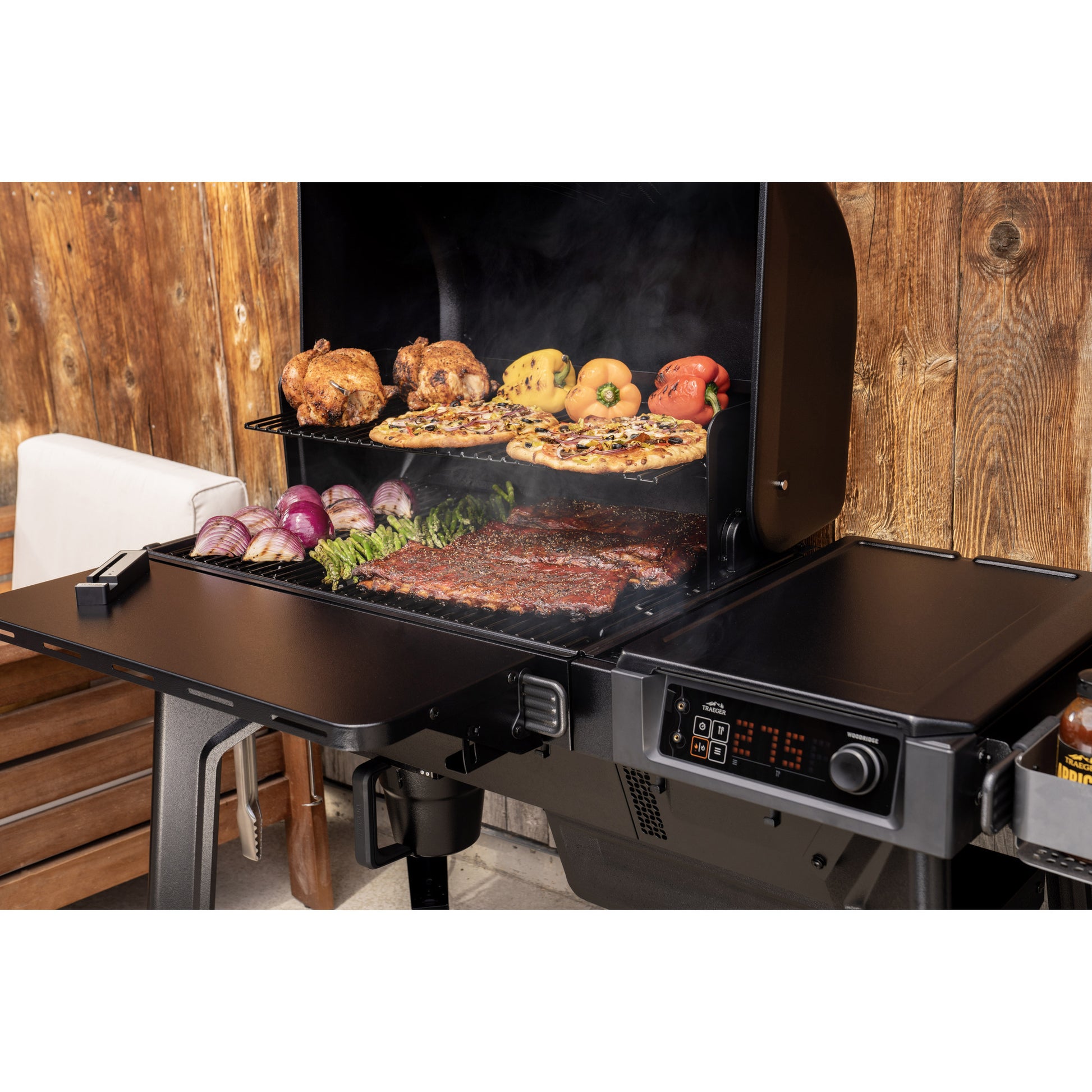 Traeger Woodridge Pelletgrill (schwarz, WLAN)