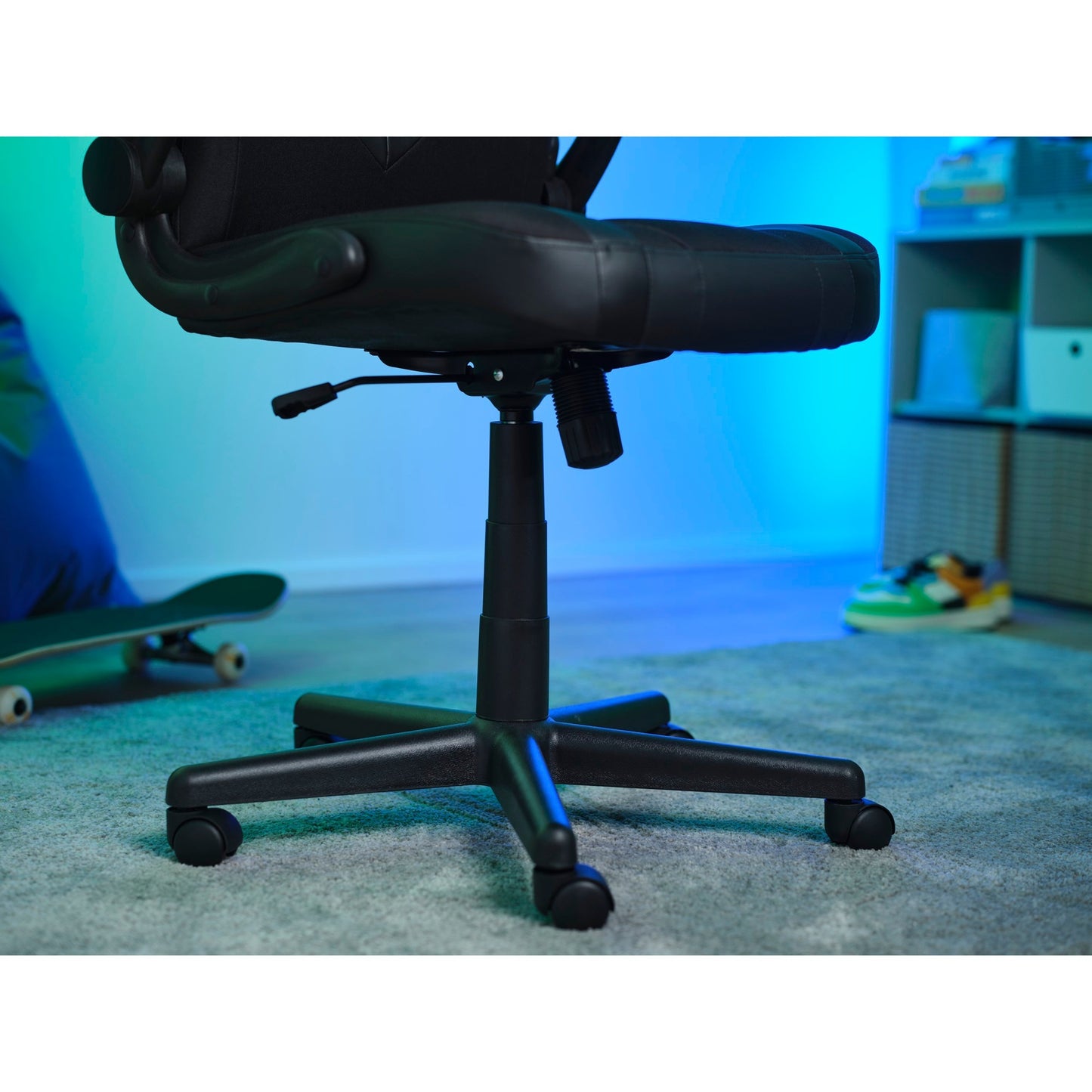 Vertrauen Sie GXT 703 Riye Gaming Chair