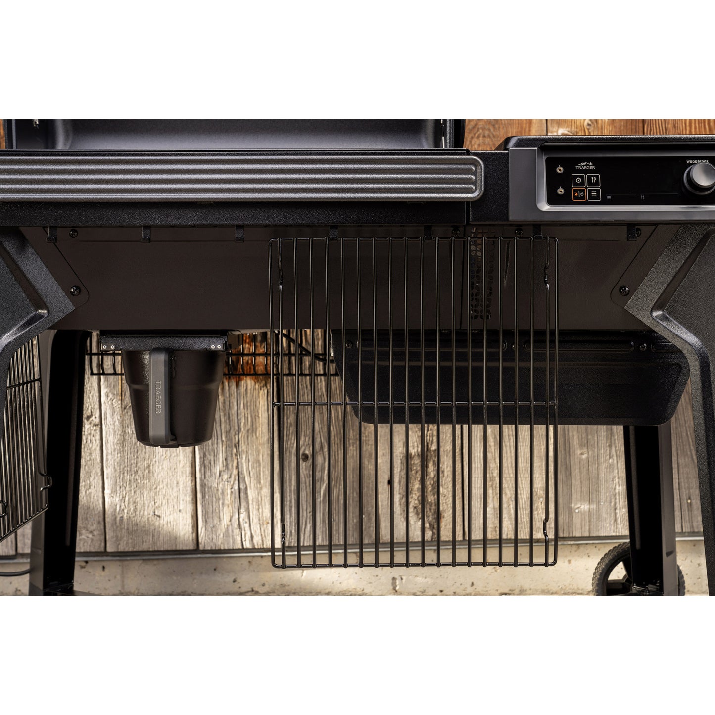 Traeger Woodridge Pelletgrill (schwarz, WLAN)