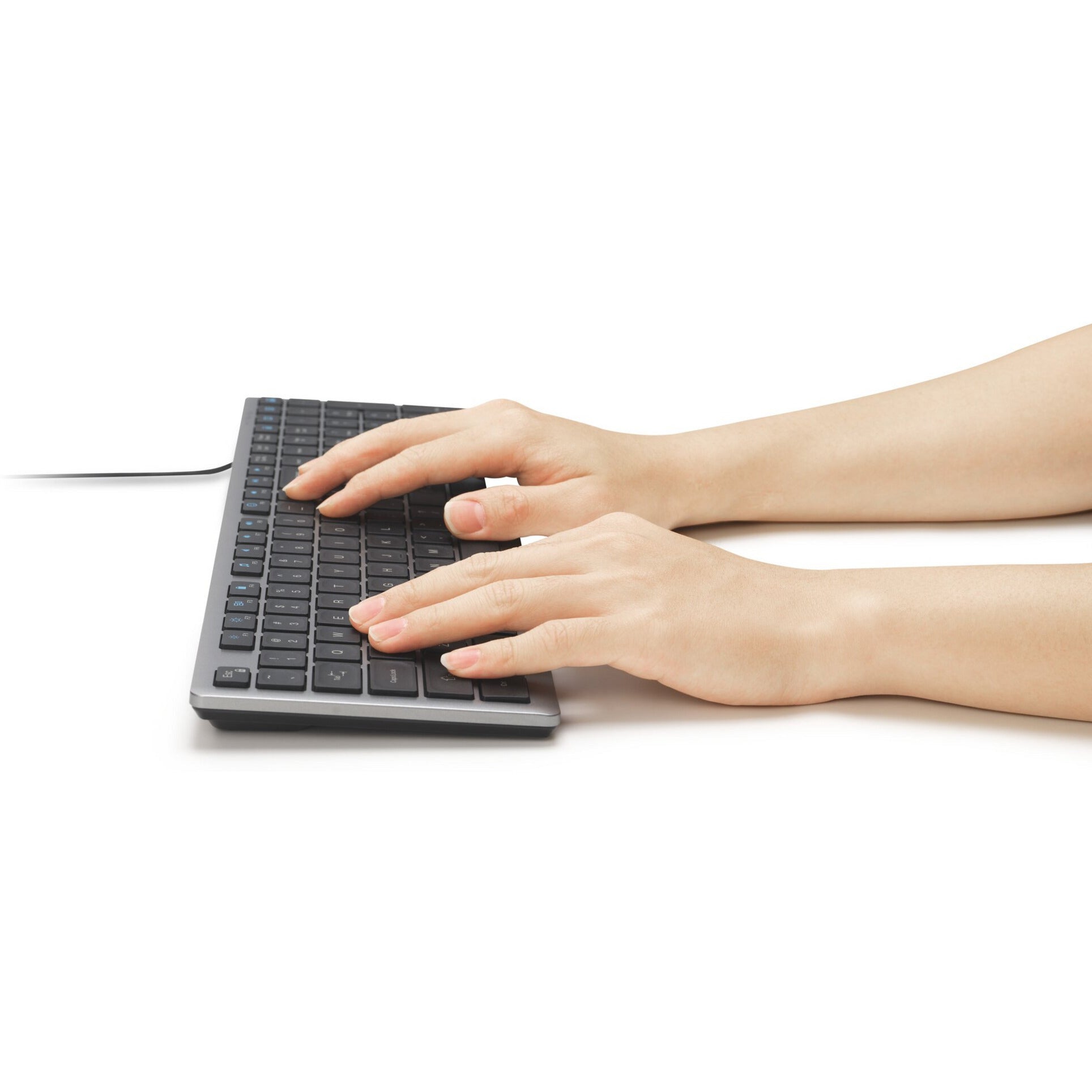Kensington KB515 EQ USB-C USB-A kabelgebundene Tastatur (grau, US-internationales Layout (QWERTY), Scherenschalter, 100 %)