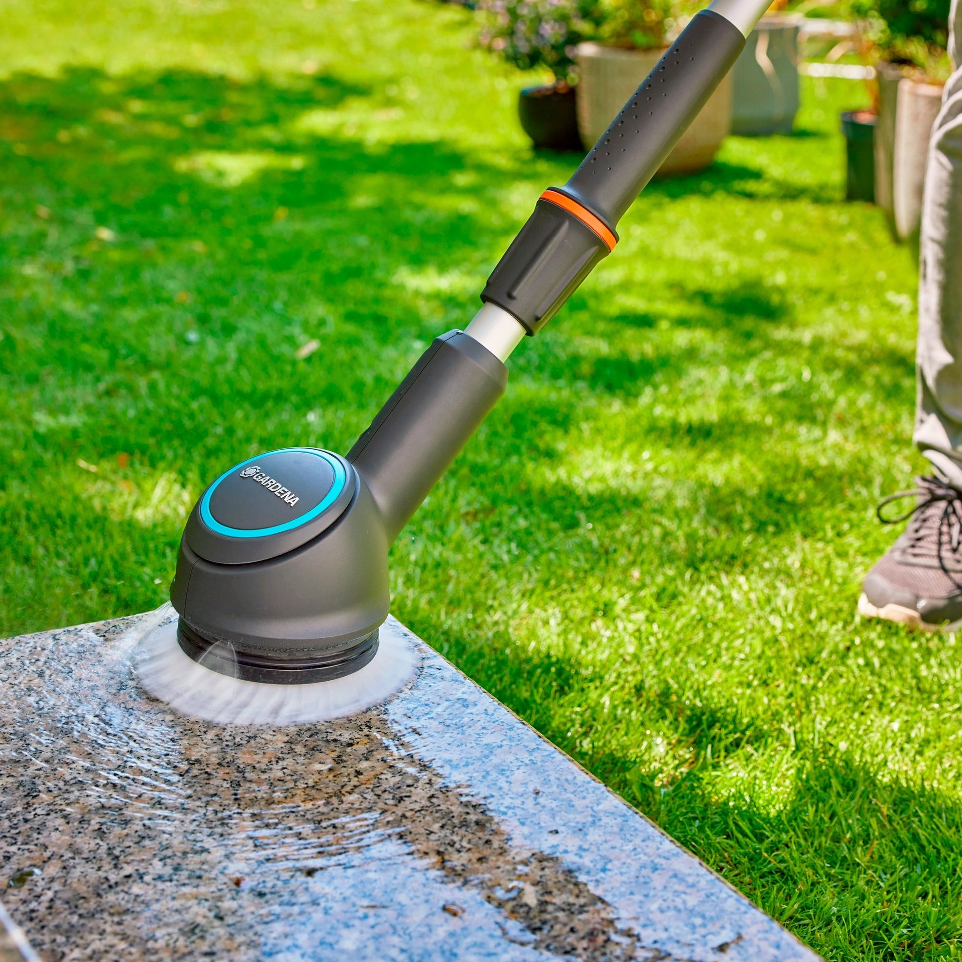 GARDENA AquaBrush-Aufsatz mit Tellerbürste, für das Aqu